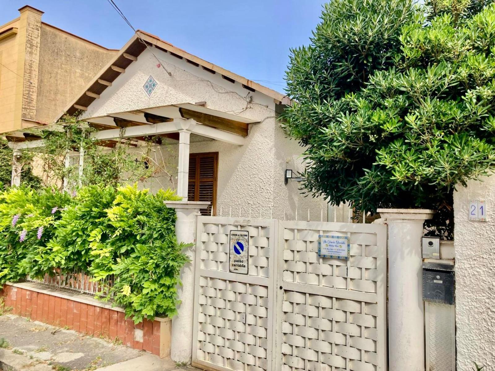 Villa Orlando Mondello 巴勒莫 外观 照片